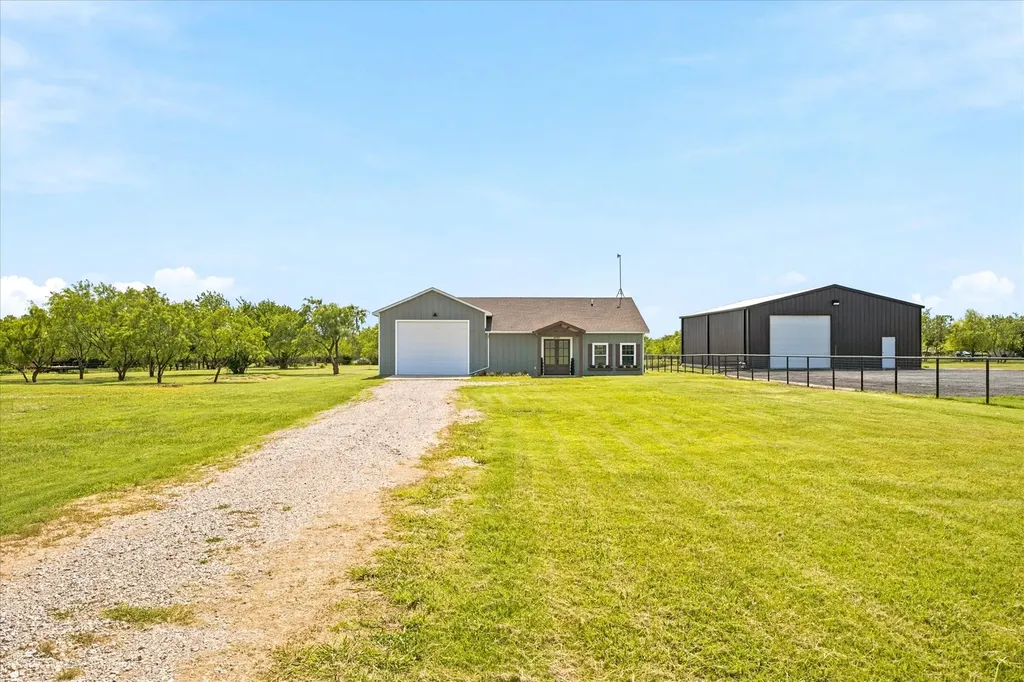 4593 County Road 2624 Caddo Mills TX 75135