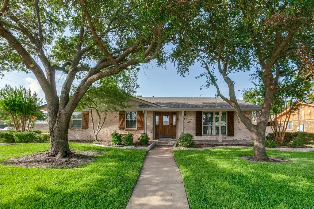 701 Brentwood Lane Richardson TX 75080