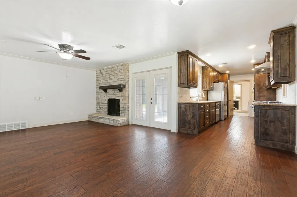 701 Brentwood Lane Richardson TX 75080