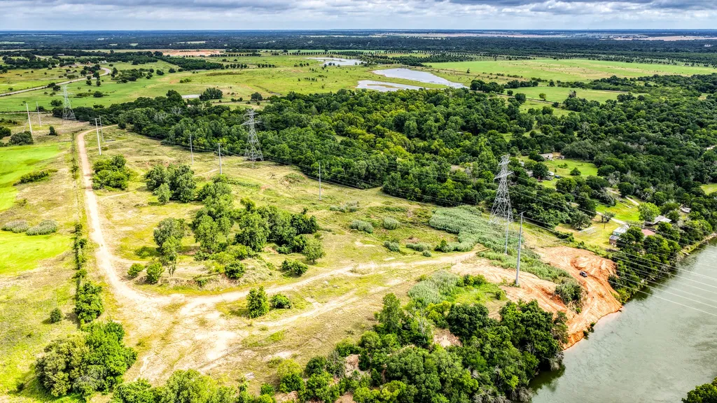 186 County Road 3650 Clifton TX 76634