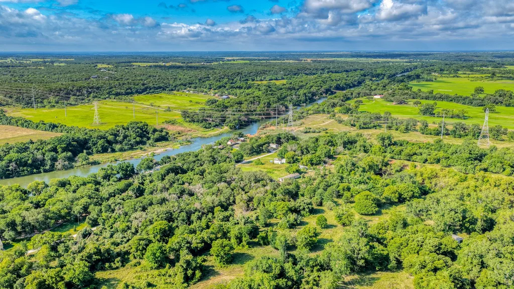 186 County Road 3650 Clifton TX 76634