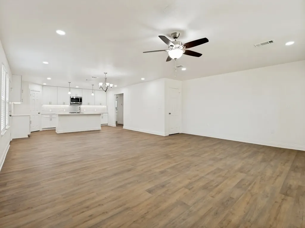 3327 Garden Lane Dallas TX 75215