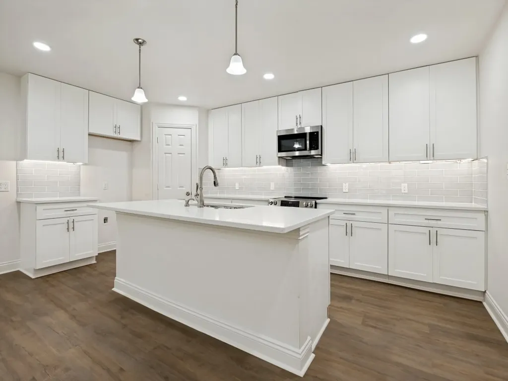 3327 Garden Lane Dallas TX 75215