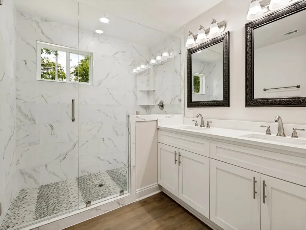 3327 Garden Lane Dallas TX 75215