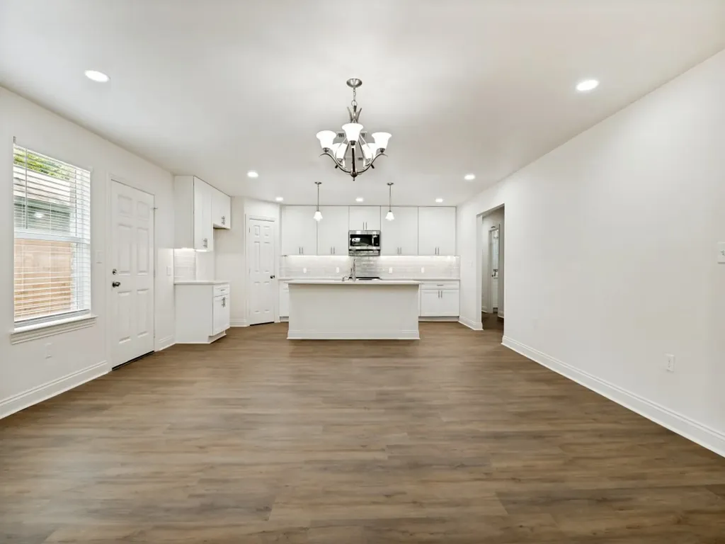 3327 Garden Lane Dallas TX 75215