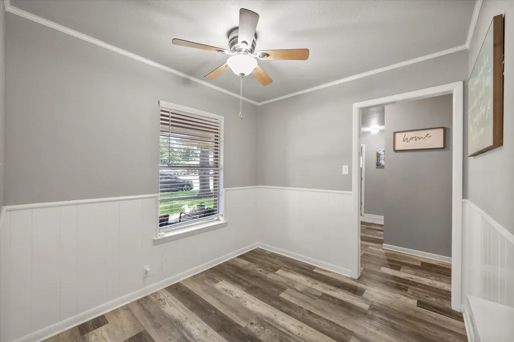 1409 Sundale Street Ennis TX 75119