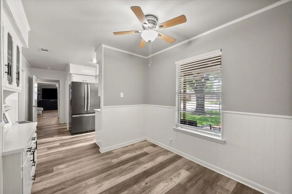 1409 Sundale Street Ennis TX 75119