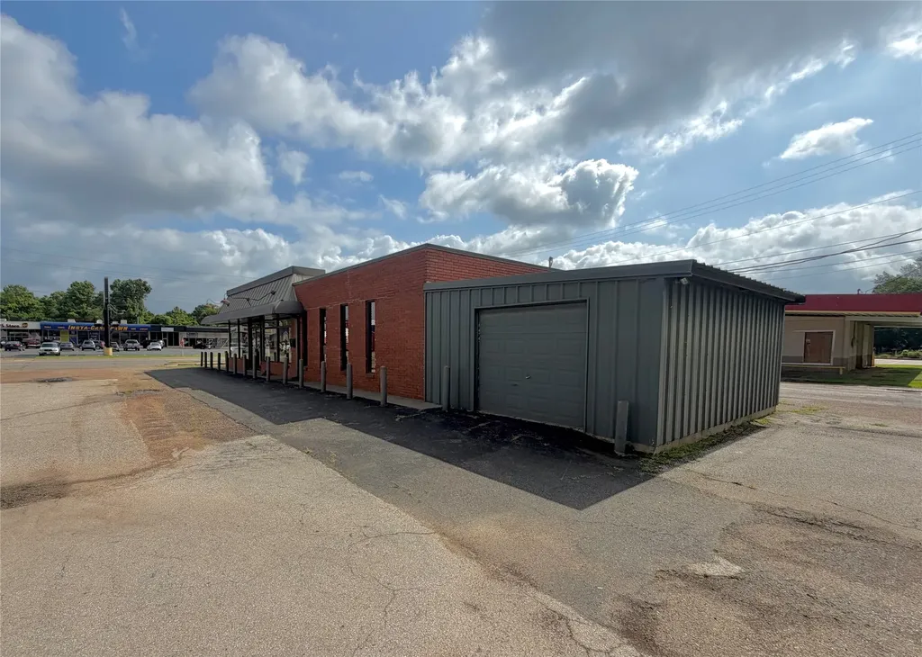 1210 E Grande Avenue Marshall TX 75672