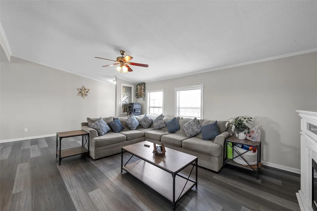 14695 N Highway 6 Valley Mills TX 76689