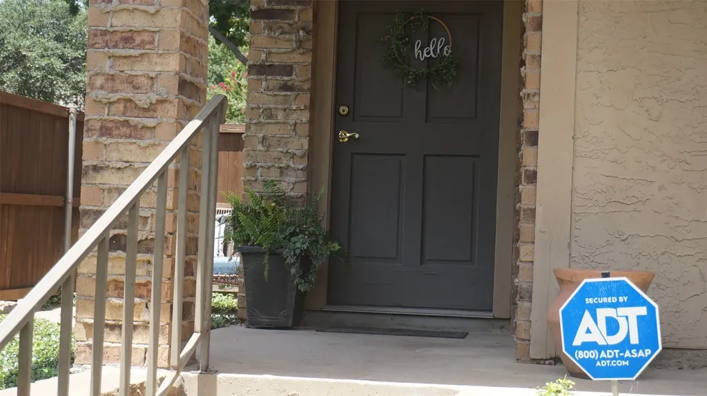 4130 Proton Drive Addison TX 75001