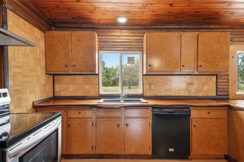 19331 Allen Ranch Road Eustace TX 75124