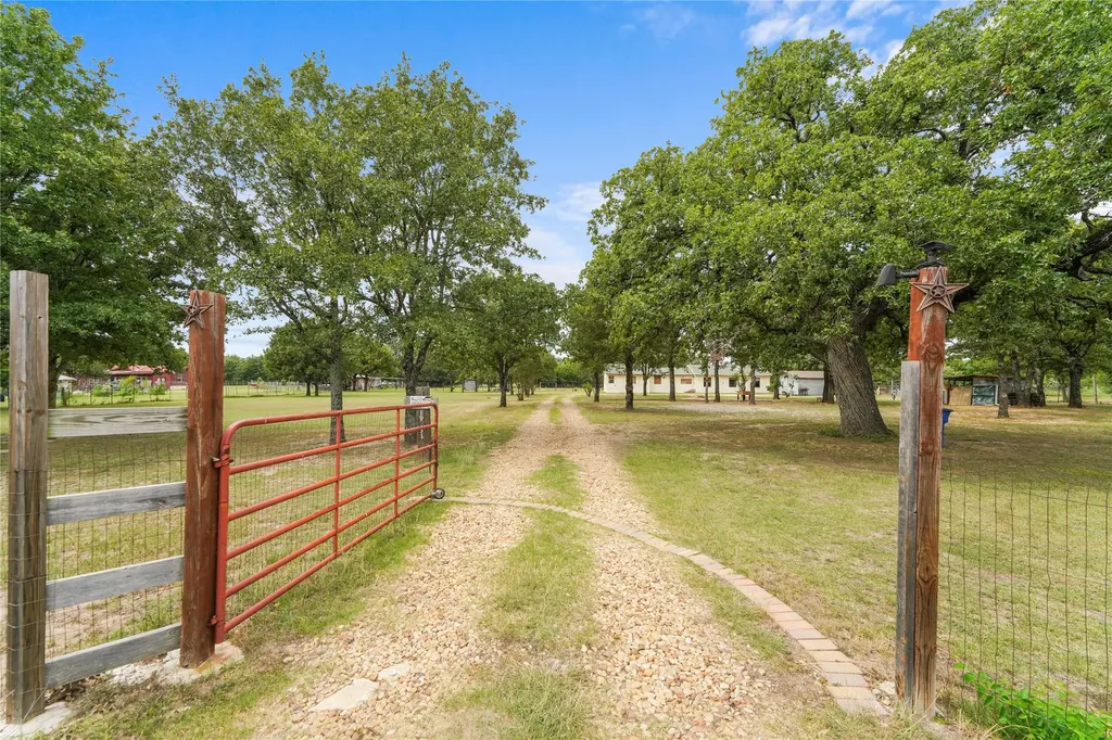 19331 Allen Ranch Road Eustace TX 75124