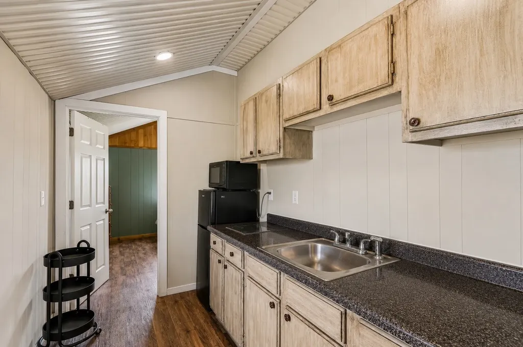 535 Cheyenne Trail Trenton TX 75490