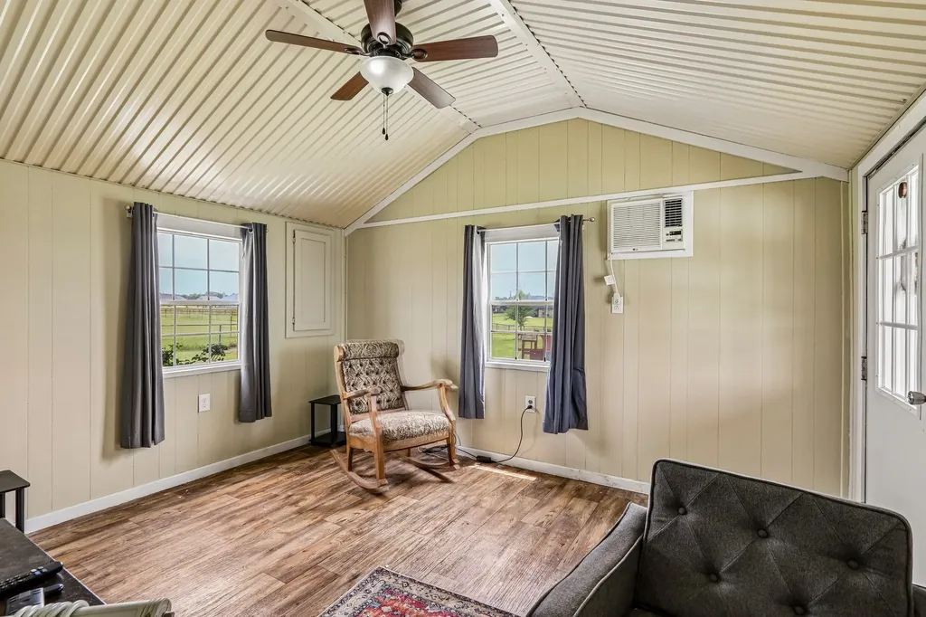 535 Cheyenne Trail Trenton TX 75490