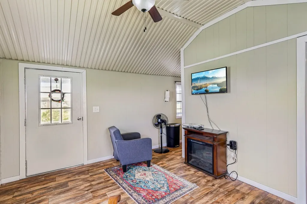 535 Cheyenne Trail Trenton TX 75490