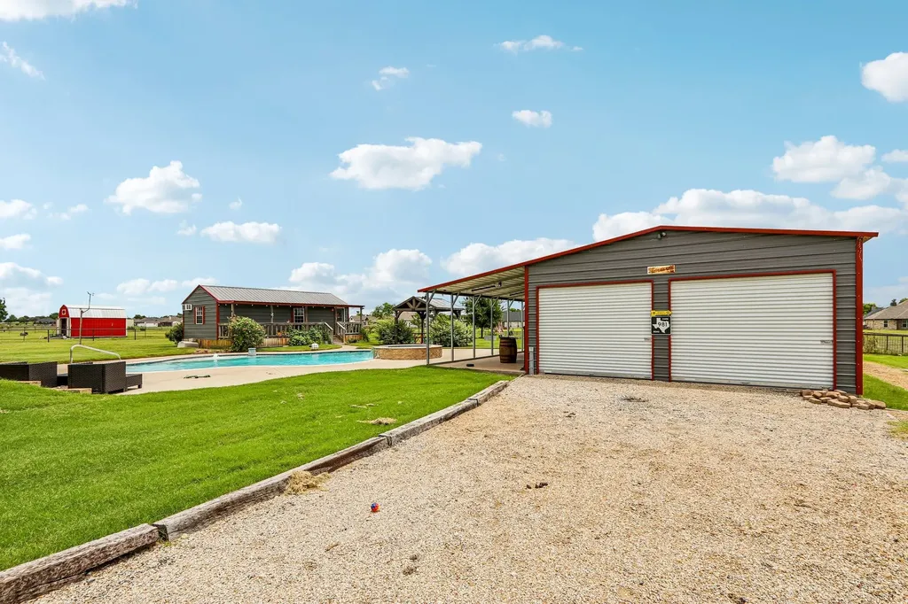 535 Cheyenne Trail Trenton TX 75490