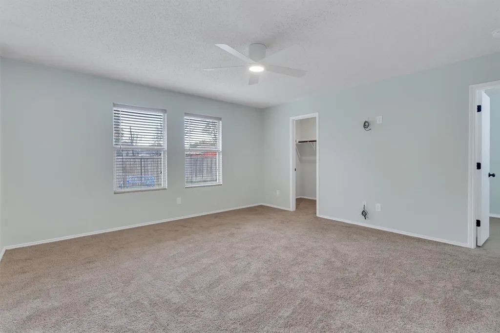 131 Sandlewood Drive Terrell TX 75160