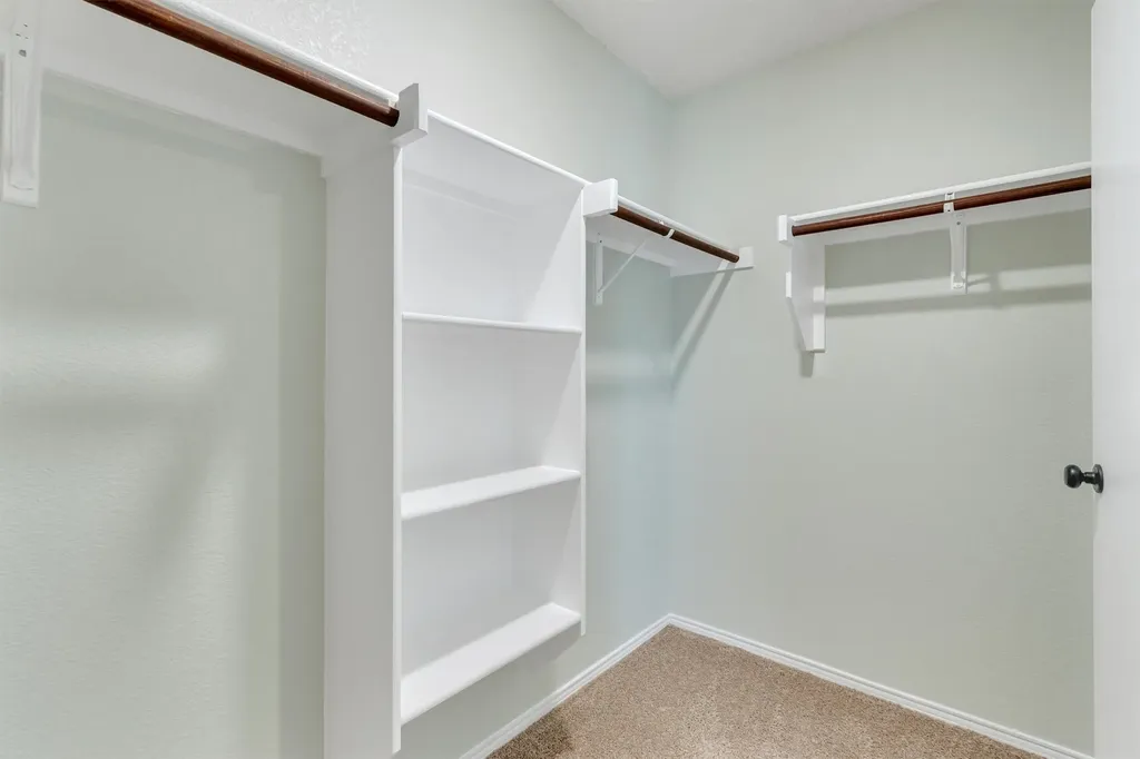 131 Sandlewood Drive Terrell TX 75160