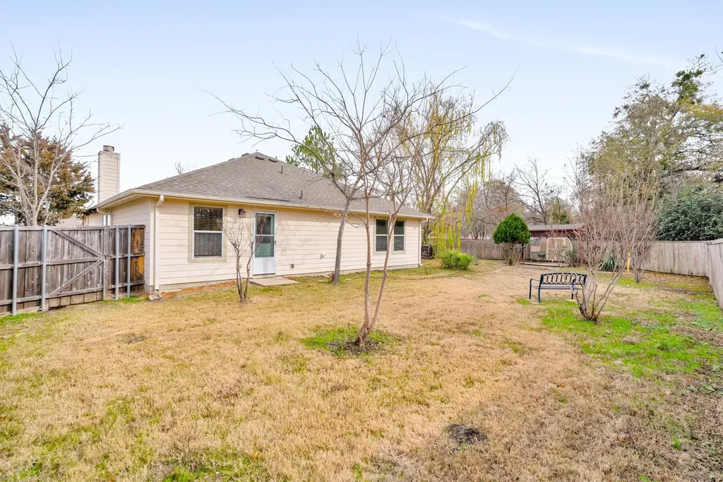 131 Sandlewood Drive Terrell TX 75160