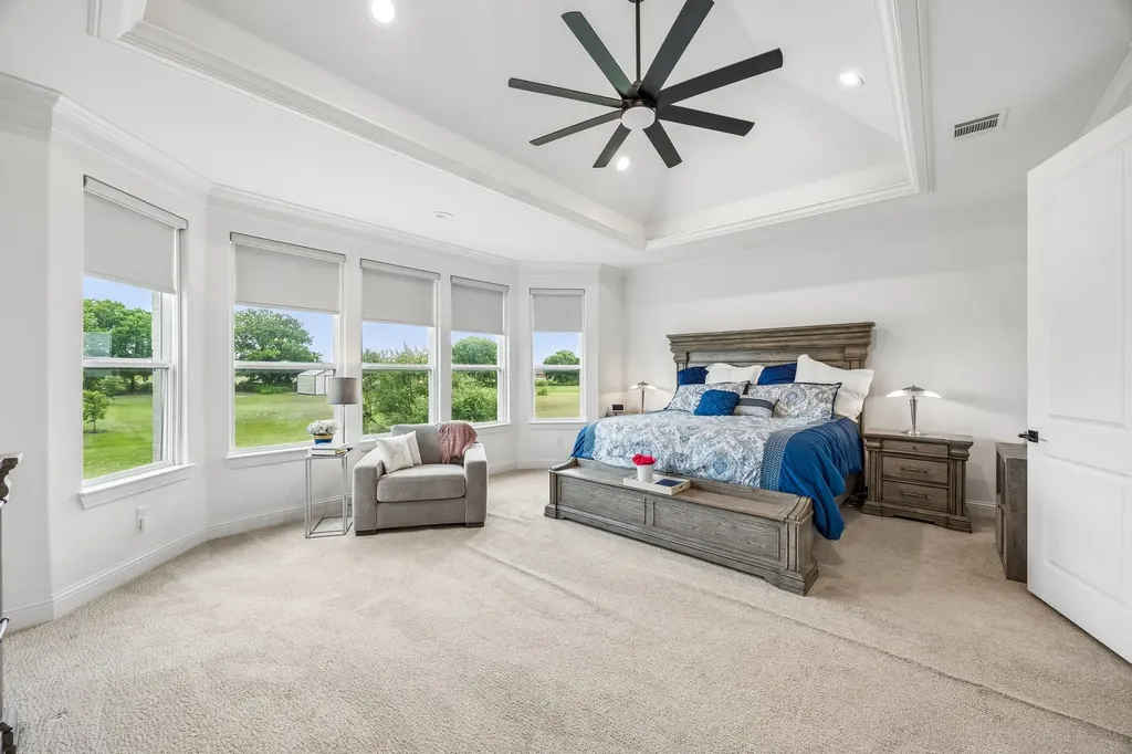 1829 Ryder Lee Lane Waxahachie TX 75165