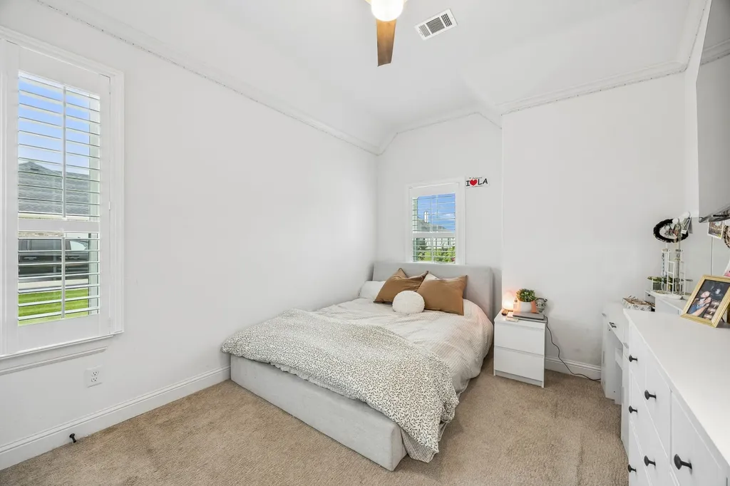 1829 Ryder Lee Lane Waxahachie TX 75165