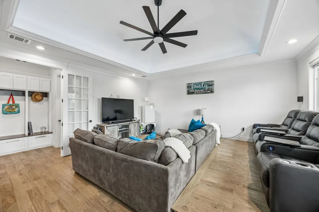1829 Ryder Lee Lane Waxahachie TX 75165