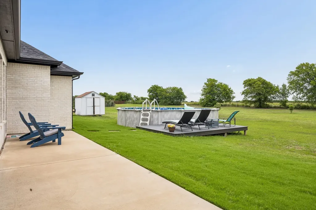 1829 Ryder Lee Lane Waxahachie TX 75165