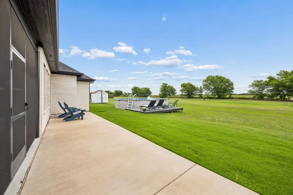 1829 Ryder Lee Lane Waxahachie TX 75165