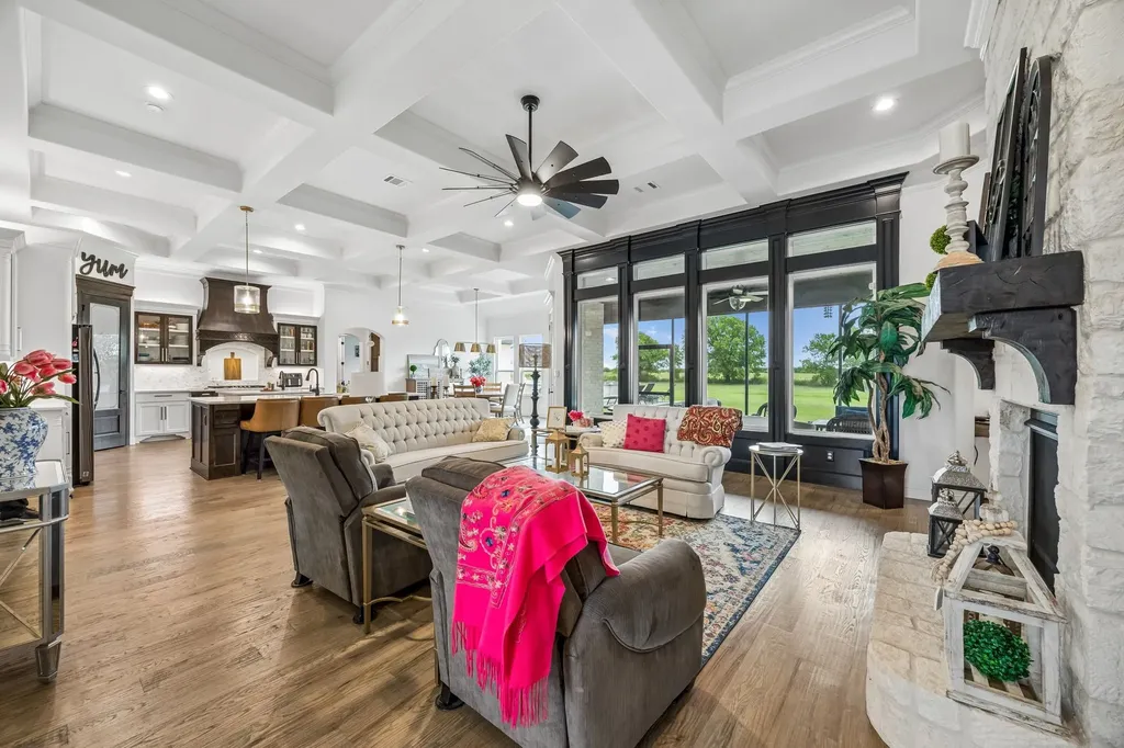 1829 Ryder Lee Lane Waxahachie TX 75165