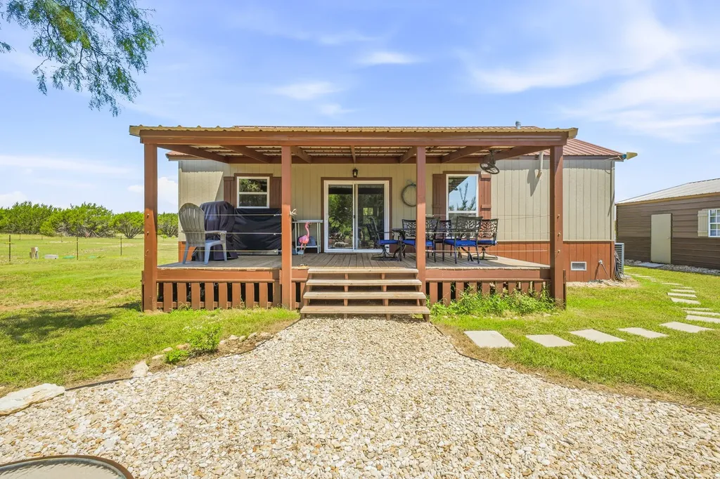 1271 Private 2120 Road Meridian TX 76665