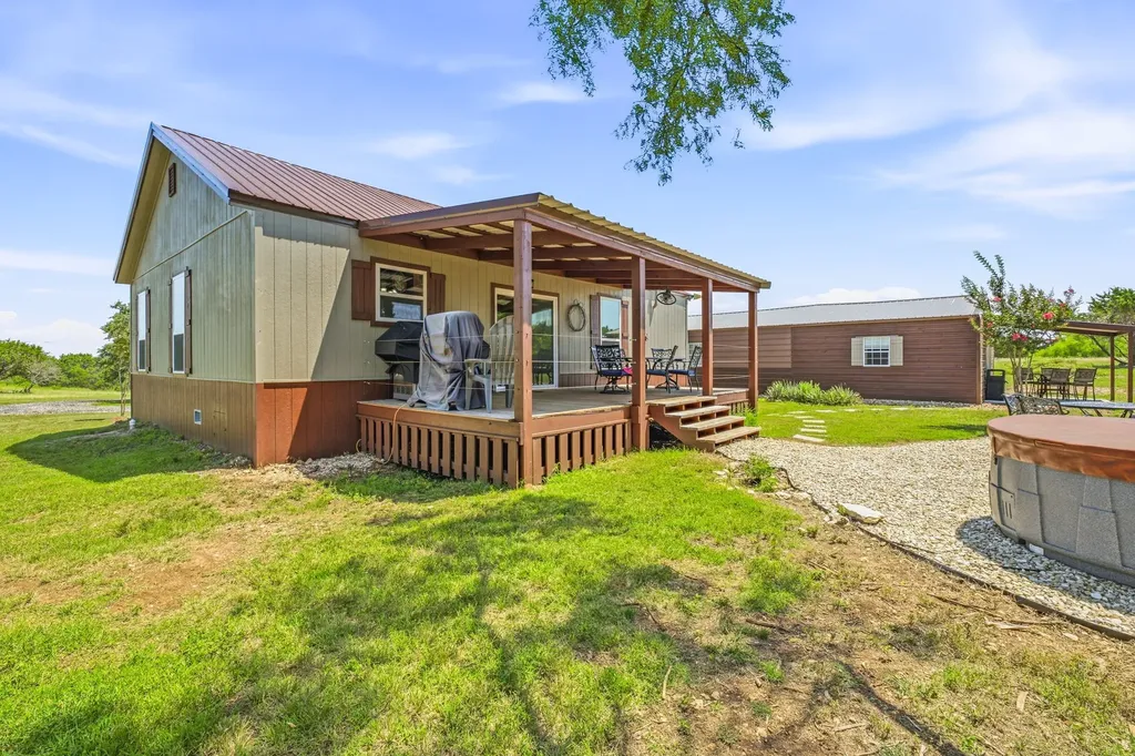 1271 Private 2120 Road Meridian TX 76665