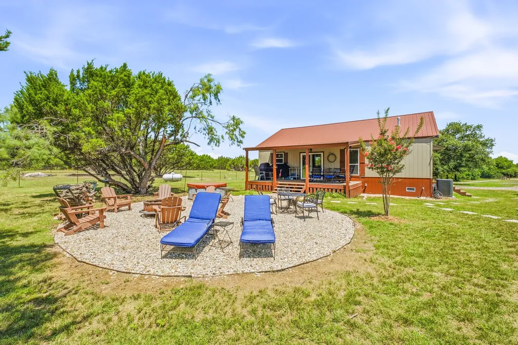 1271 Private 2120 Road Meridian TX 76665