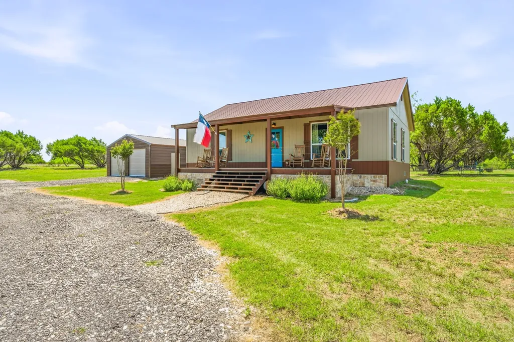 1271 Private 2120 Road Meridian TX 76665