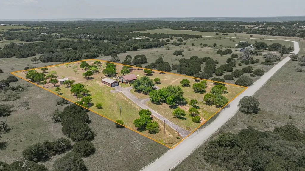 1271 Private 2120 Road Meridian TX 76665