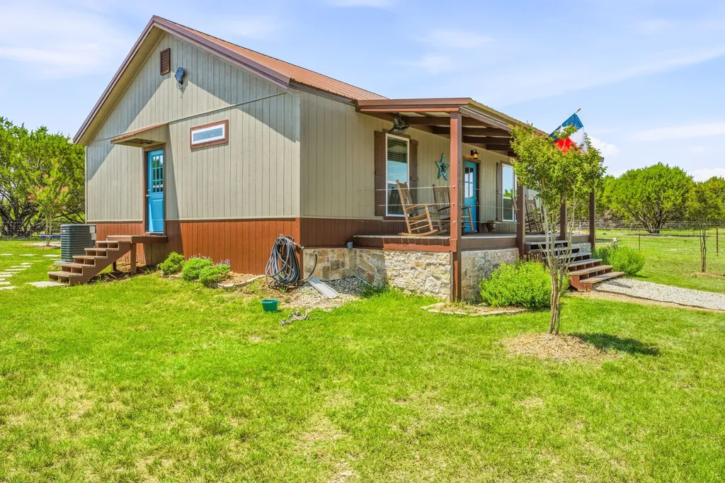 1271 Private 2120 Road Meridian TX 76665