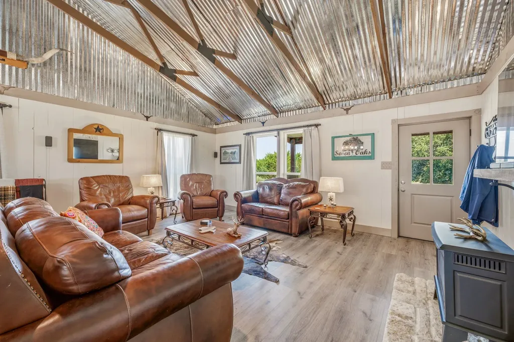 1271 Private 2120 Road Meridian TX 76665