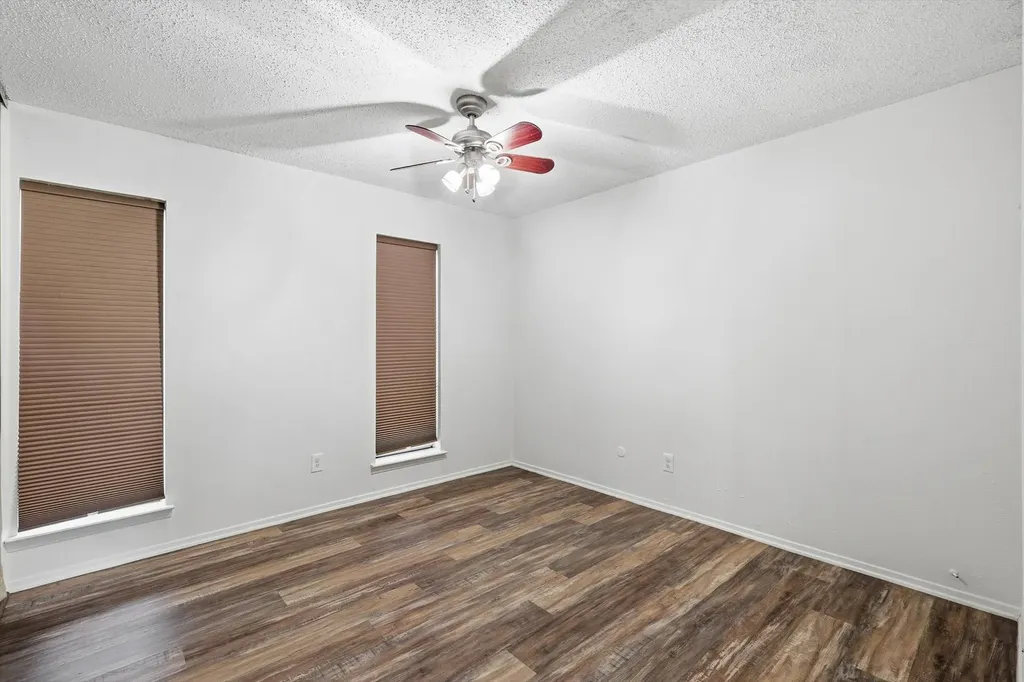 2304 Greenwood Circle Carrollton TX 75006