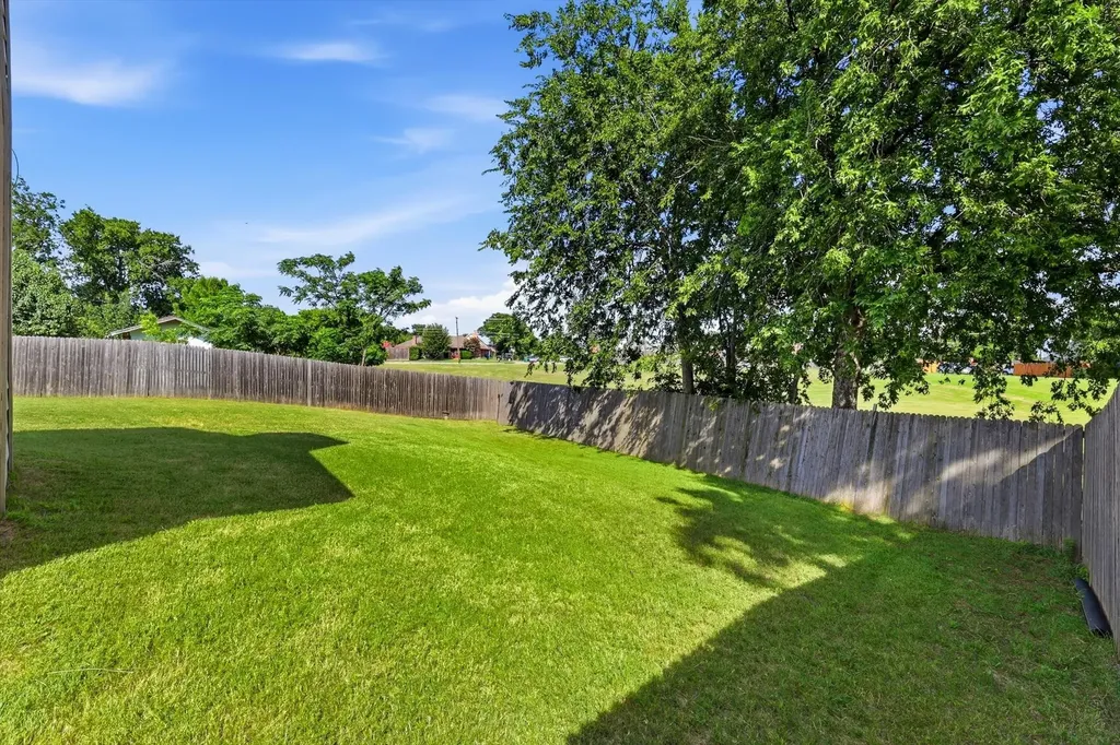 2304 Greenwood Circle Carrollton TX 75006