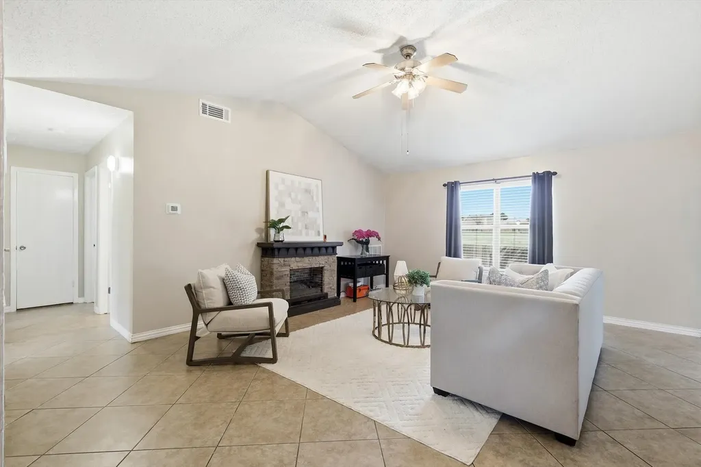 2304 Greenwood Circle Carrollton TX 75006