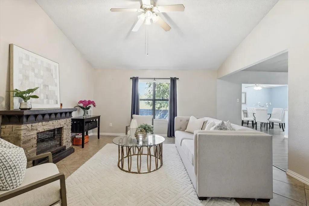 2304 Greenwood Circle Carrollton TX 75006