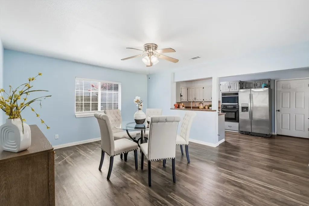 2304 Greenwood Circle Carrollton TX 75006