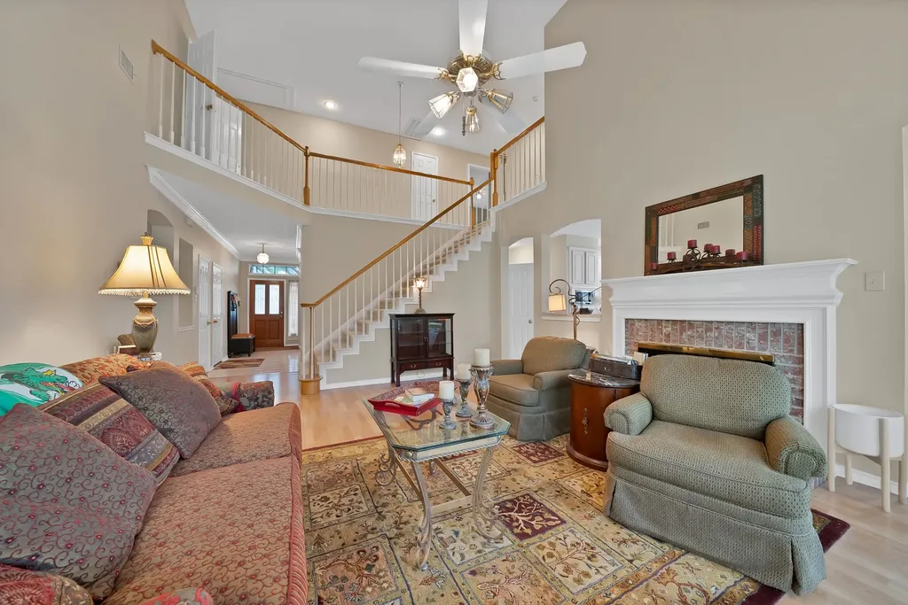 2129 Brentcove Drive Grapevine TX 76051