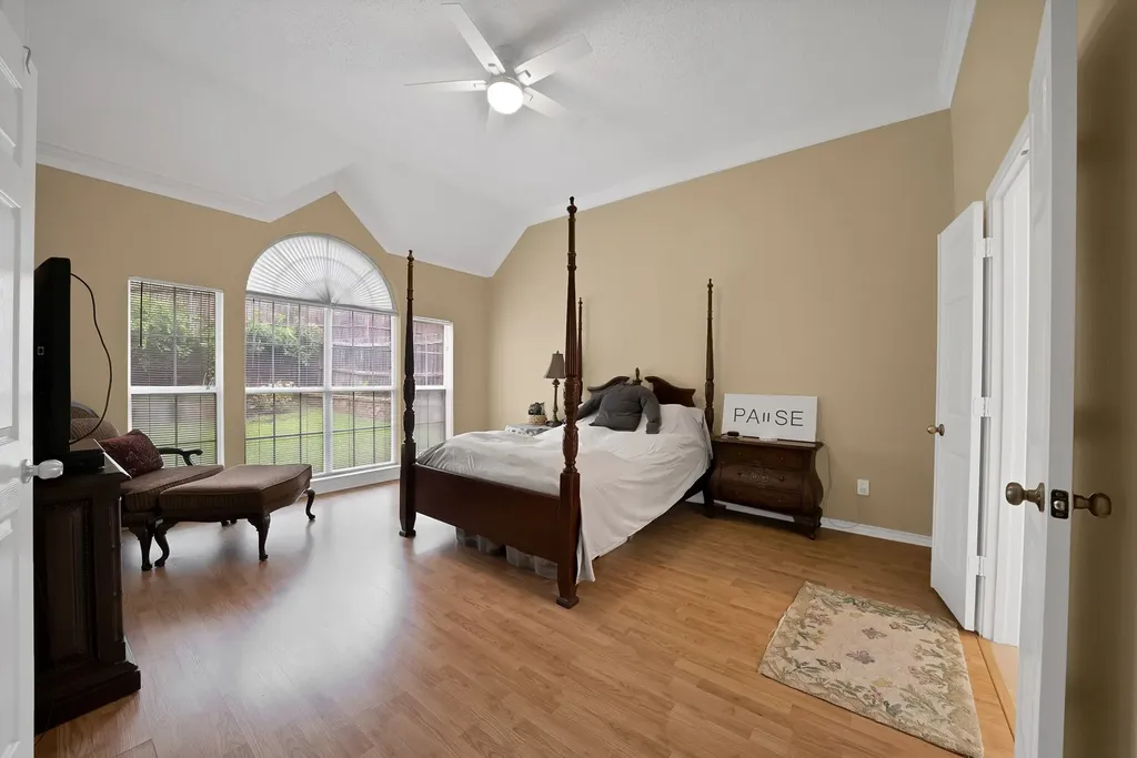 2129 Brentcove Drive Grapevine TX 76051