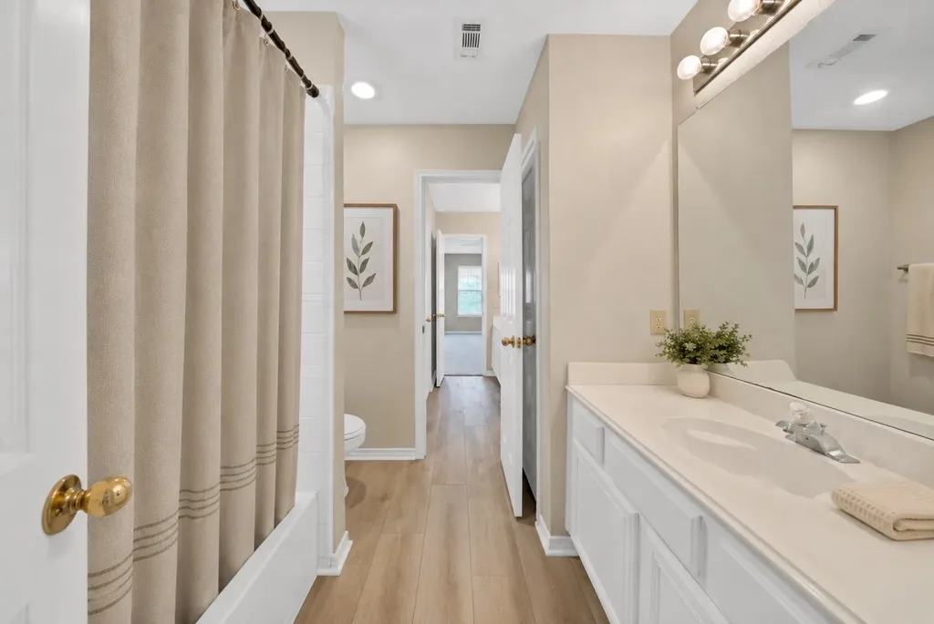 2129 Brentcove Drive Grapevine TX 76051