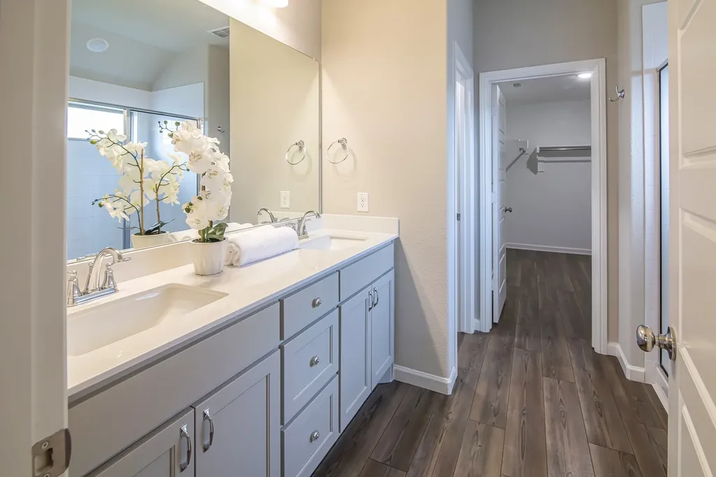 4718 Button Bush Drive Venus TX 76084