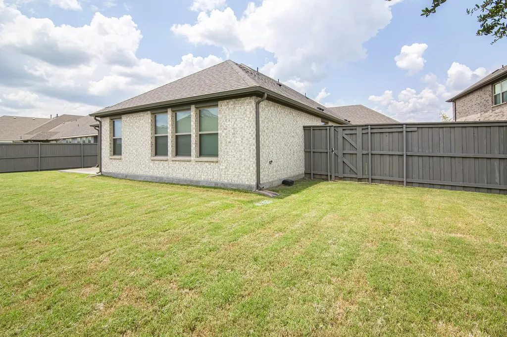 4718 Button Bush Drive Venus TX 76084