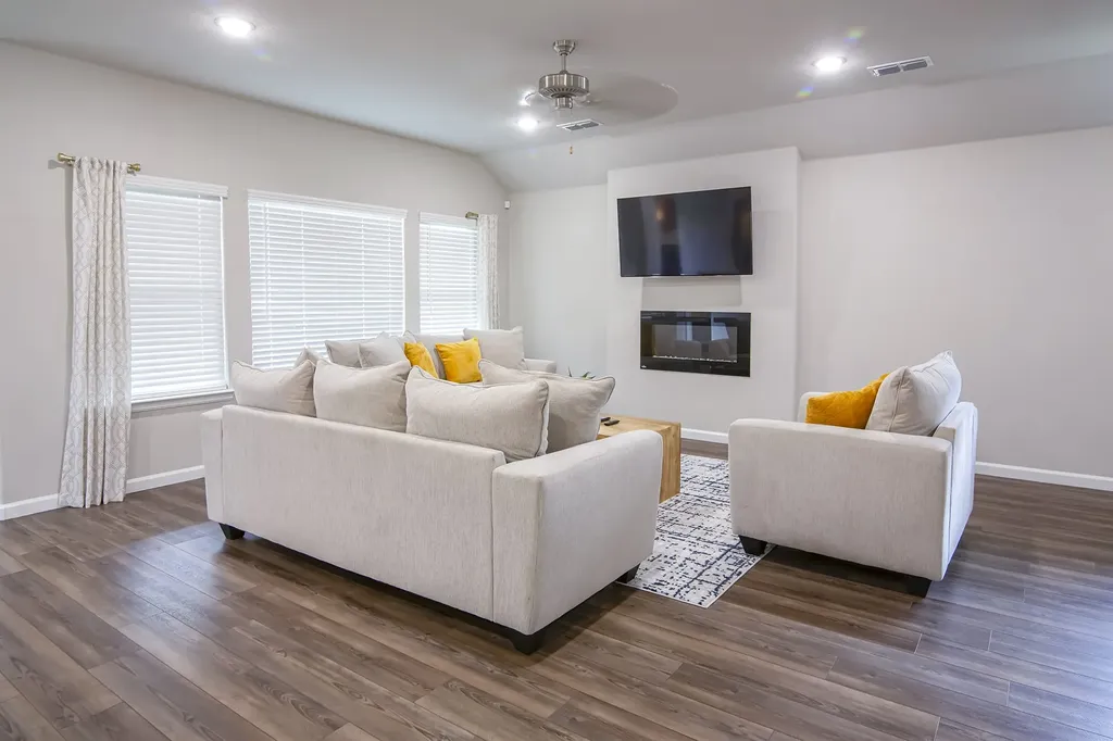 4718 Button Bush Drive Venus TX 76084