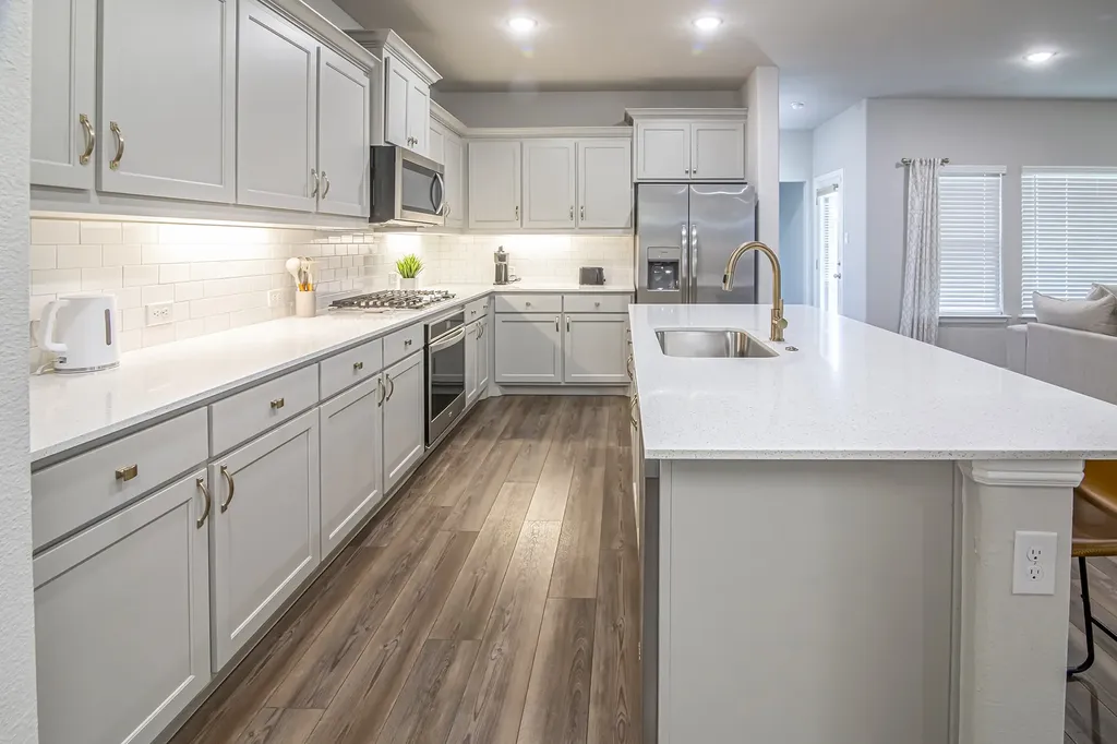 4718 Button Bush Drive Venus TX 76084