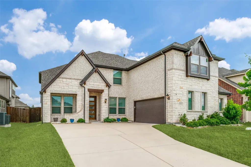 812 Woodview Court Anna TX 75409