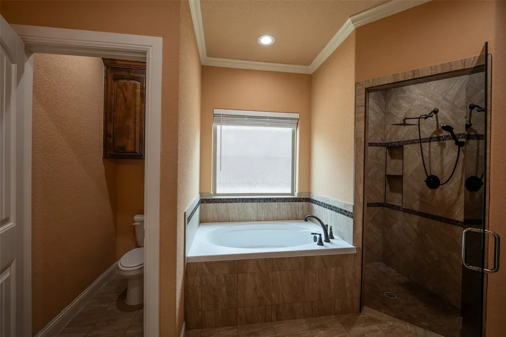 3324 Shawnee Trail Lake Worth TX 76135